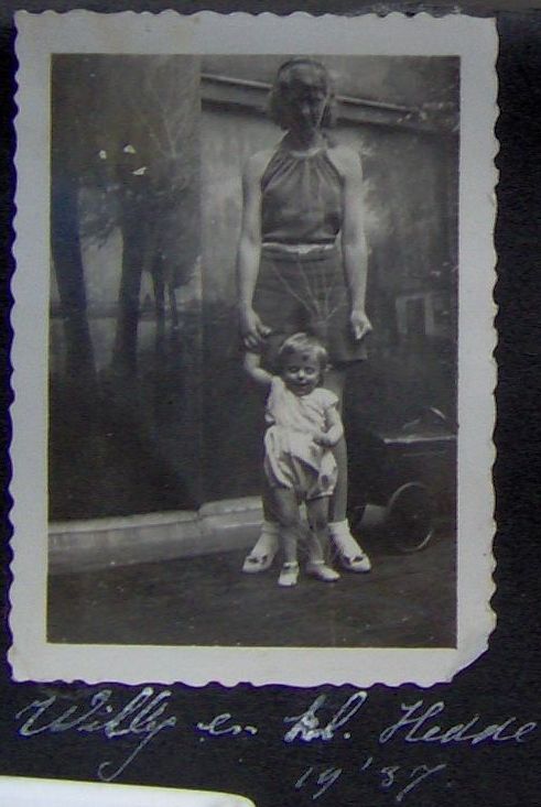 HEDDE & WILLY DE WEERT in DEN HAAG